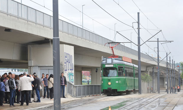 Први трамвај прошао преко Моста на Ади, редован саобраћај од 5. јула (ФОТО)